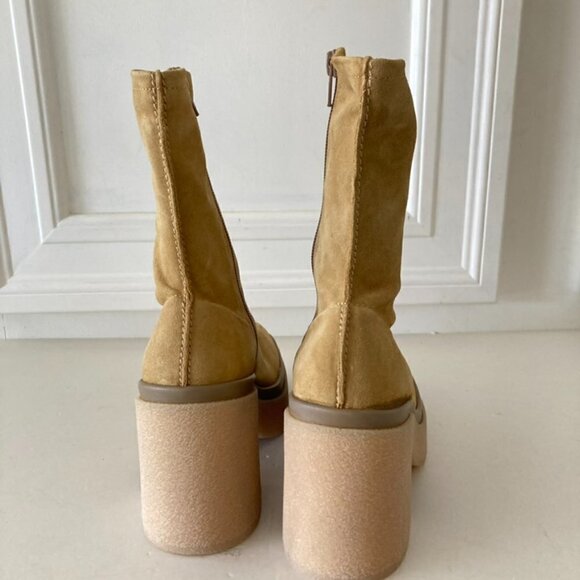 NWOT Free People Gigi Beige Suede Heeled Ankle Boots Sz 36.5 - Picture 7 of 9